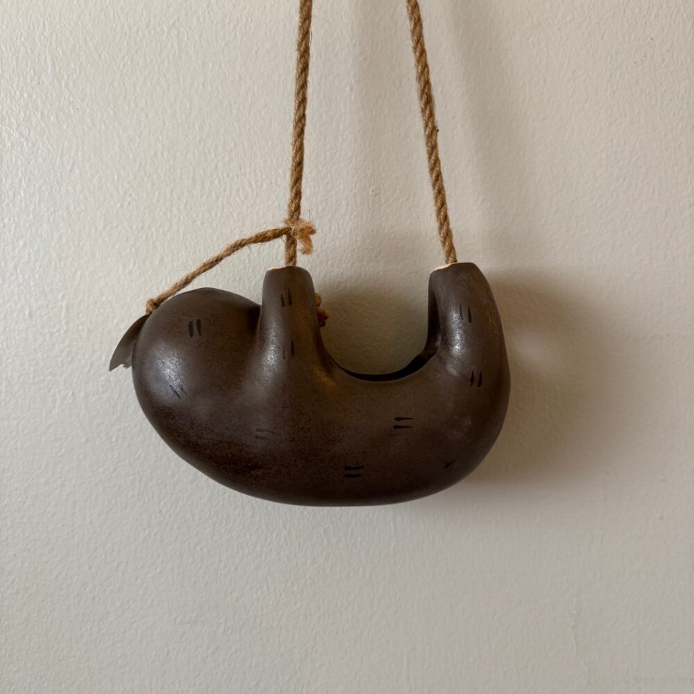 Ceramic Hanging Sloth Planter Pot with Jute Rope in Brown NWT - Picture 9 of 10